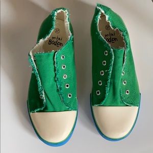 MINI BODEN Green Laceless Canvas Pull-Ons